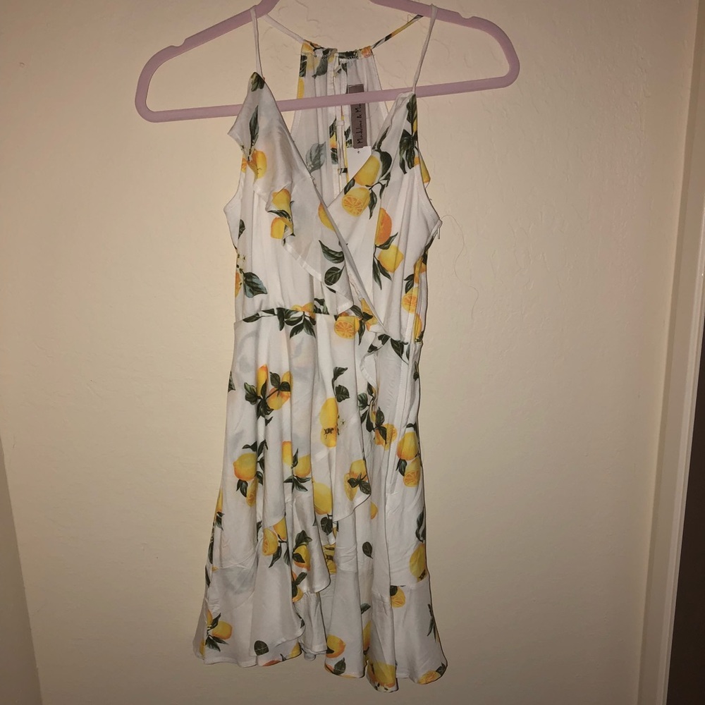 Super cute lemon dress